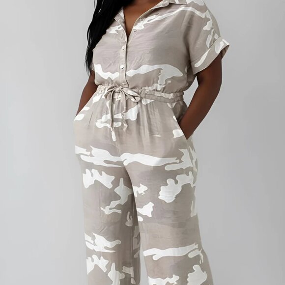 Effortlessly Chic Camo Jumpsuit-XL - Picture 3 of 4